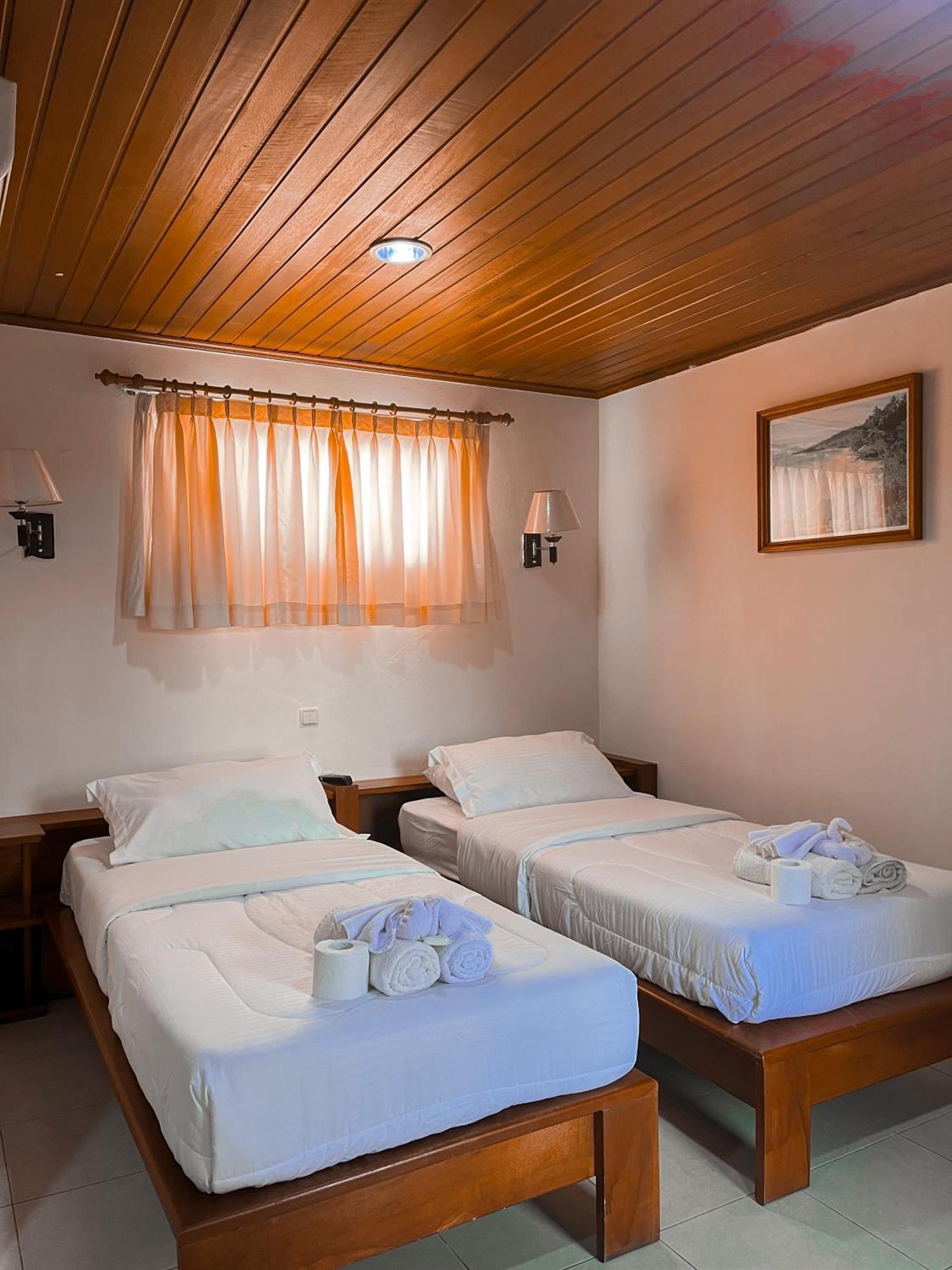 Arbiru Beach Resort Dili Exterior photo