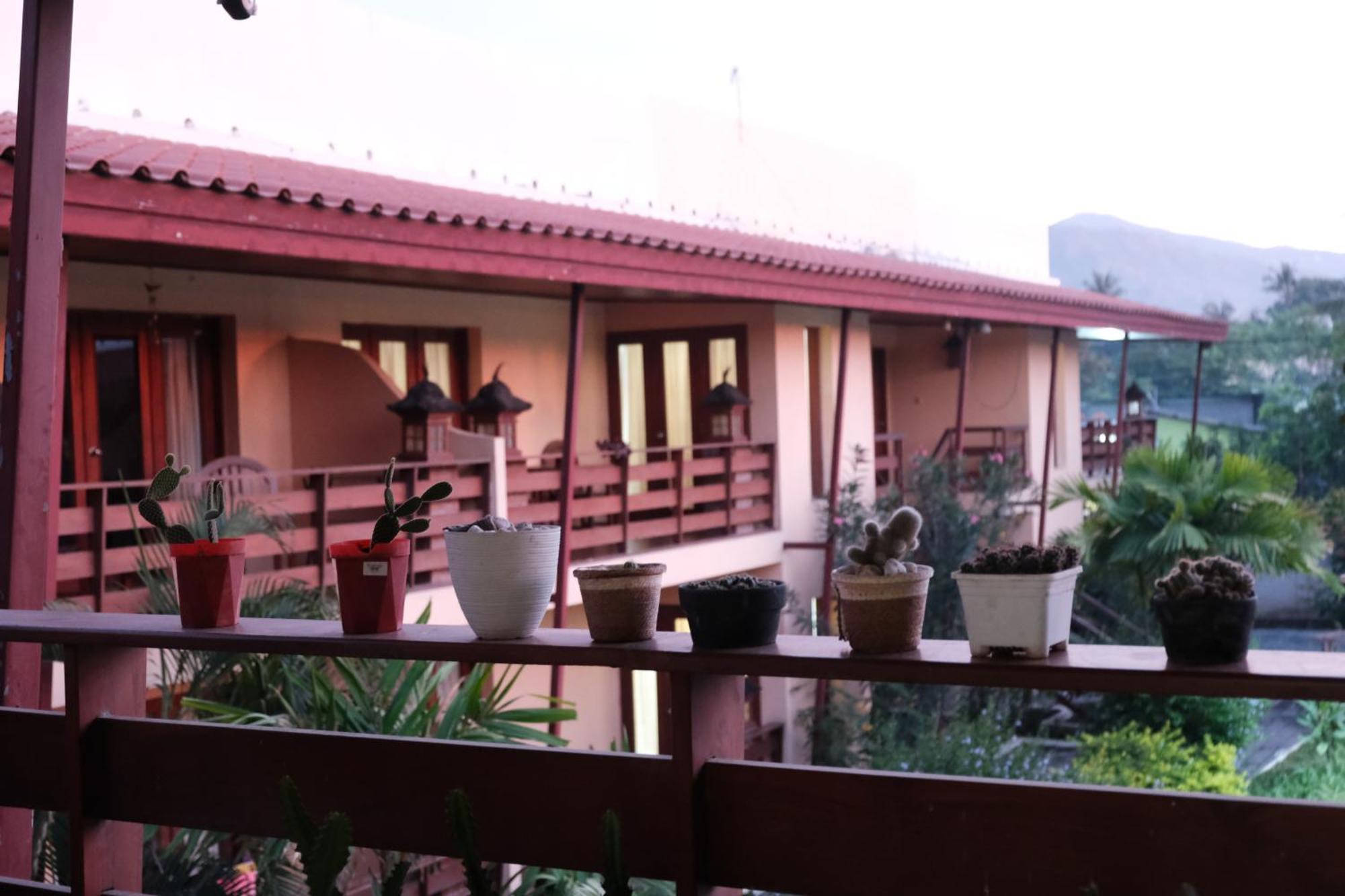 Arbiru Beach Resort Dili Exterior photo